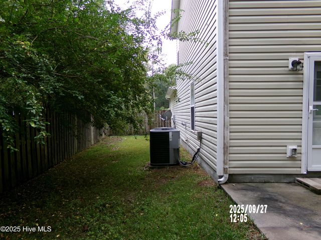624 Walnut Drive, Jacksonville, NC 28540