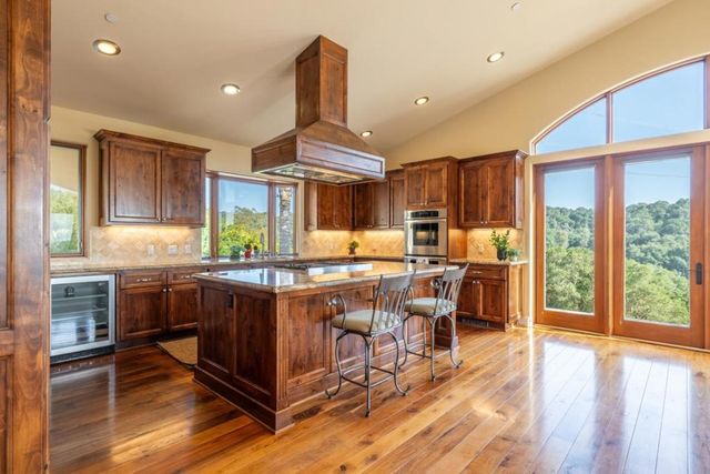 67 Tucker Road, Royal Oaks, CA 95076
