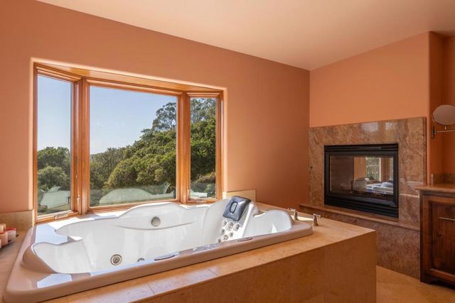 67 Tucker Road, Royal Oaks, CA 95076