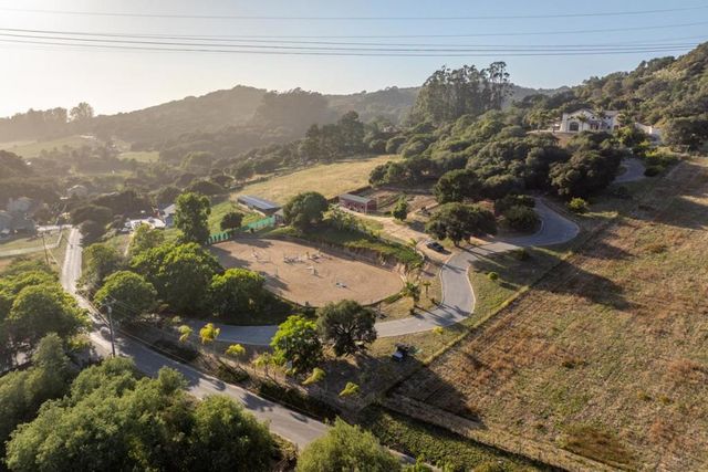 67 Tucker Road, Royal Oaks, CA 95076