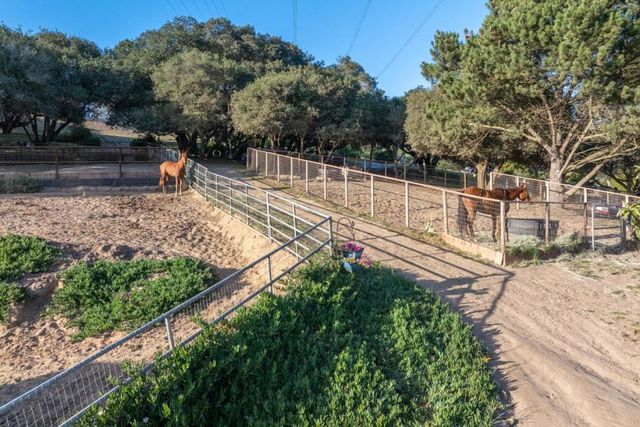 67 Tucker Road, Royal Oaks, CA 95076