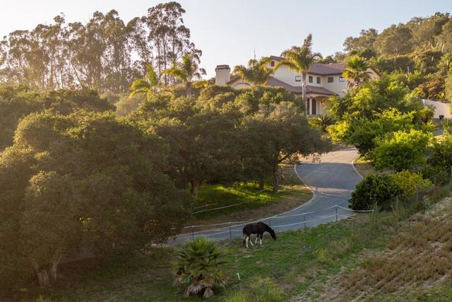 67 Tucker Road, Royal Oaks, CA 95076