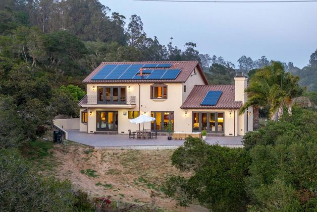 67 Tucker Road, Royal Oaks, CA 95076