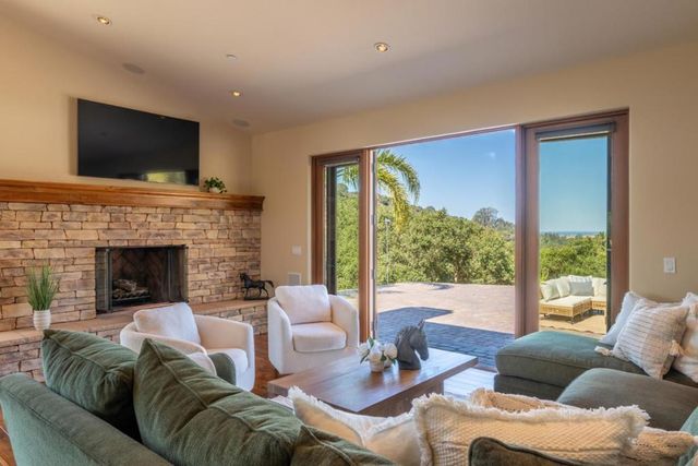67 Tucker Road, Royal Oaks, CA 95076