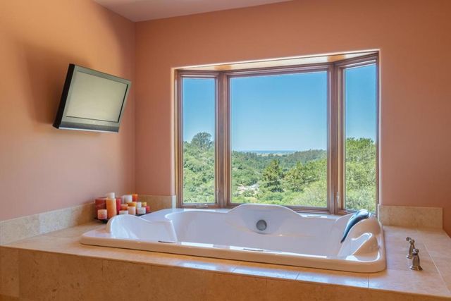 67 Tucker Road, Royal Oaks, CA 95076