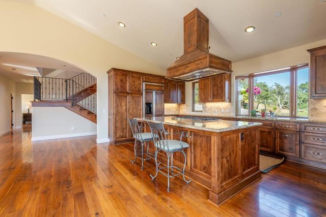 67 Tucker Road, Royal Oaks, CA 95076