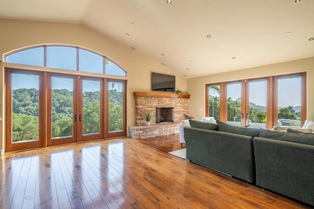 67 Tucker Road, Royal Oaks, CA 95076