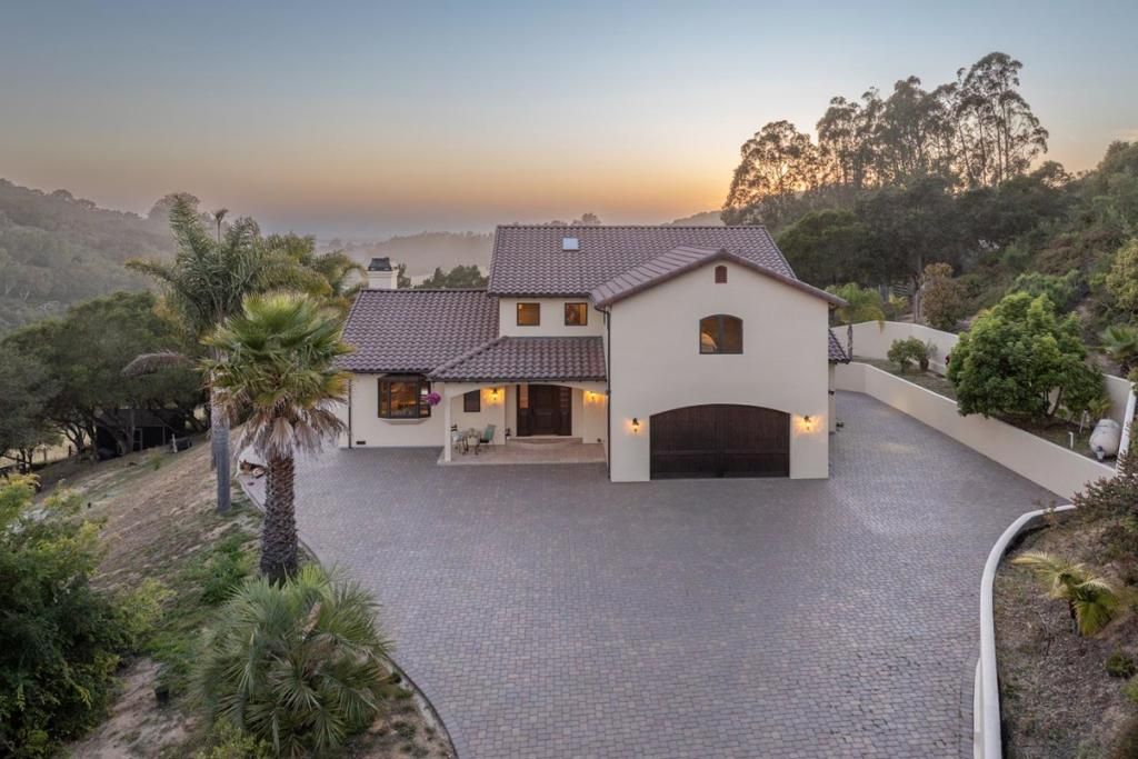 67 Tucker Road, Royal Oaks, CA 95076