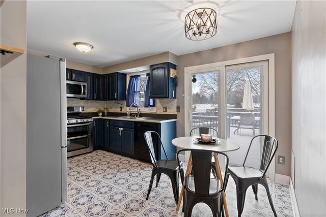 7910 Parkford Street NW, Massillon, OH 44646