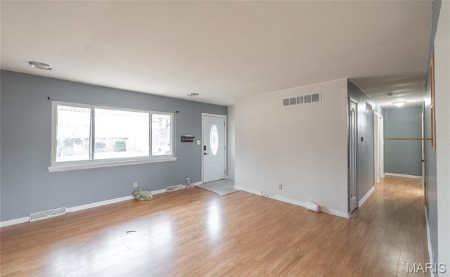 450 Hillcrest Drive, Bourbon, MO 65441