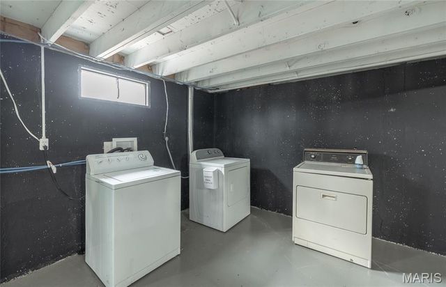 450 Hillcrest Drive, Bourbon, MO 65441