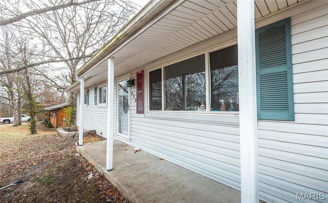 450 Hillcrest Drive, Bourbon, MO 65441