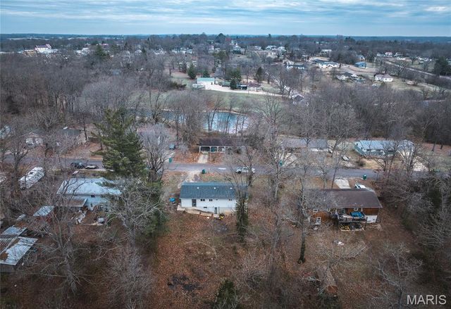 450 Hillcrest Drive, Bourbon, MO 65441