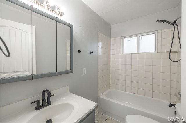 450 Hillcrest Drive, Bourbon, MO 65441