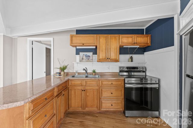 355 Sunset Drive, Asheville, NC 28804
