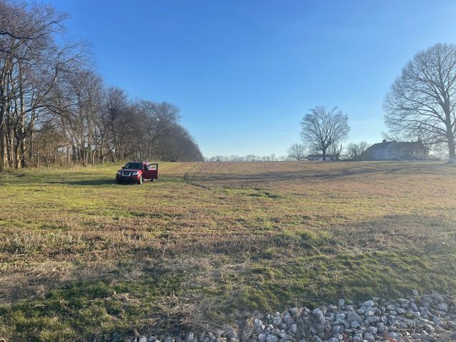 3 Old Zion Rd, Columbia, TN 38401