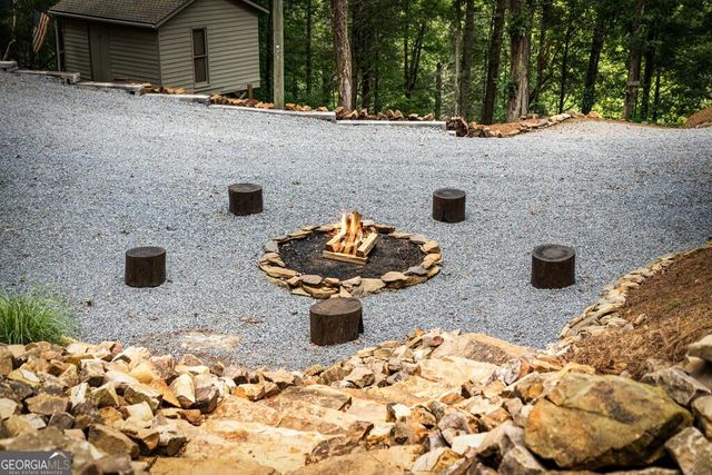 40 Varix Court, Ellijay, GA 30540