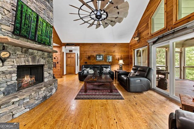 40 Varix Court, Ellijay, GA 30540