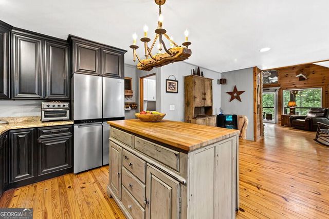 40 Varix Court, Ellijay, GA 30540
