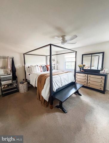 4 S 9TH ST, Perkasie, PA 18944