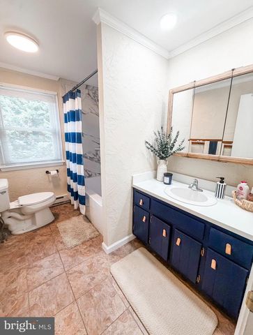 4 S 9TH ST, Perkasie, PA 18944