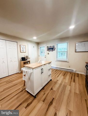 4 S 9TH ST, Perkasie, PA 18944