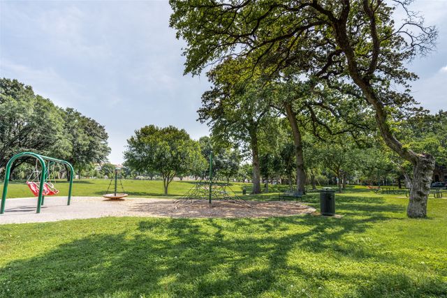 4424 Holland Avenue 103, Dallas, TX 75219