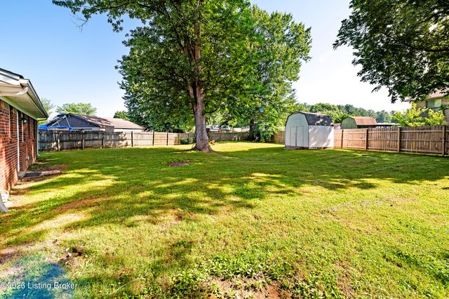 146 Red Bird Rd, Louisville, KY 40229