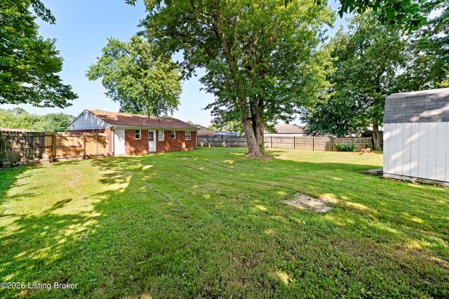 146 Red Bird Rd, Louisville, KY 40229