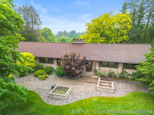 346 Orchard View Drive, Shelby, MI 49455