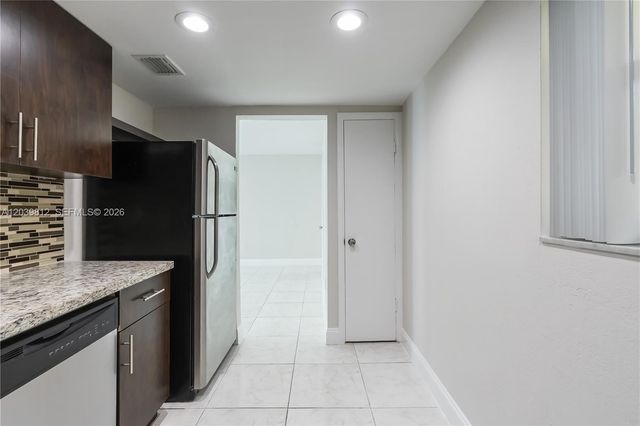 9180 Fontainebleau Boulevard 103, Miami, FL 33172
