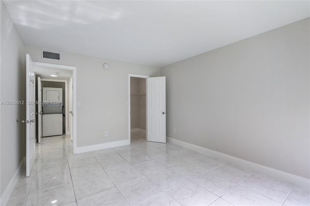 9180 Fontainebleau Boulevard 103, Miami, FL 33172