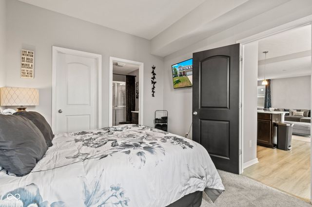 6801 Birmingham Avenue, Mccordsville, IN 46055