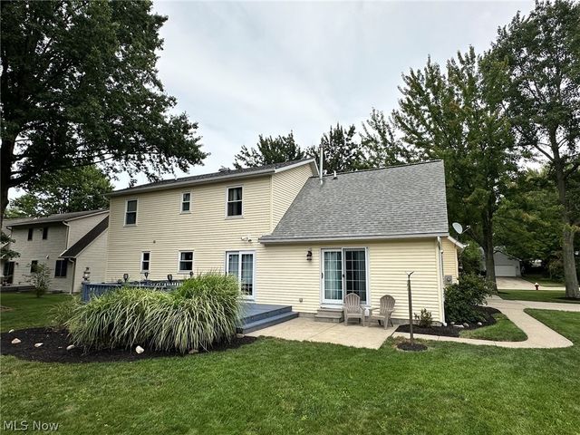 2462 Candlewood Drive, Avon, OH 44011