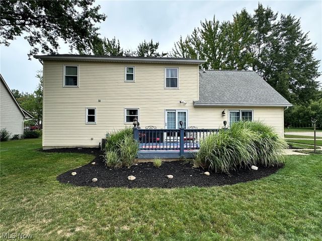 2462 Candlewood Drive, Avon, OH 44011