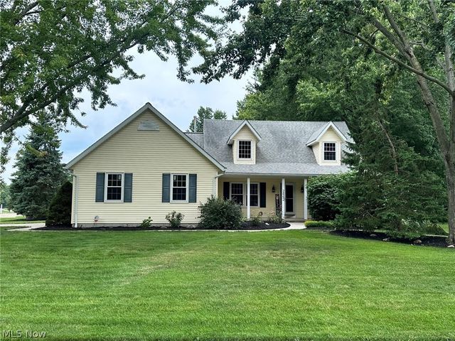 2462 Candlewood Drive, Avon, OH 44011