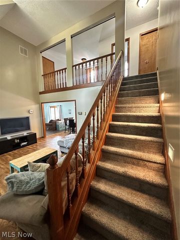 2462 Candlewood Drive, Avon, OH 44011