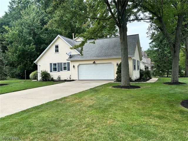 2462 Candlewood Drive, Avon, OH 44011
