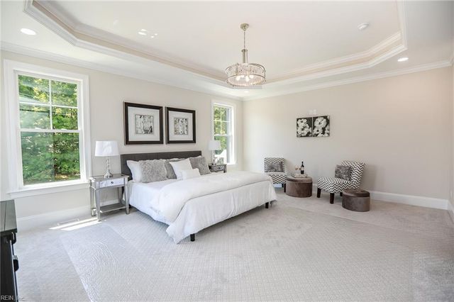 132 Breezy Point DR, Yorktown, VA 23692