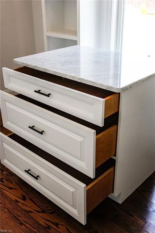 132 Breezy Point DR, Yorktown, VA 23692