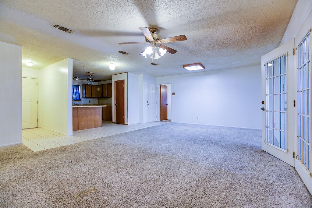 Image 6 of property listing at 714 Van Zandt Street, San Angelo, TX 76905