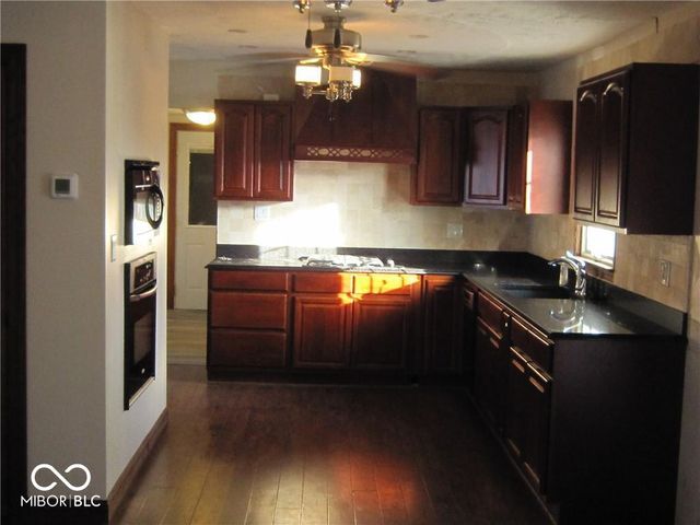 4423 Bridgefield West Drive, Plainfield, IN 46168