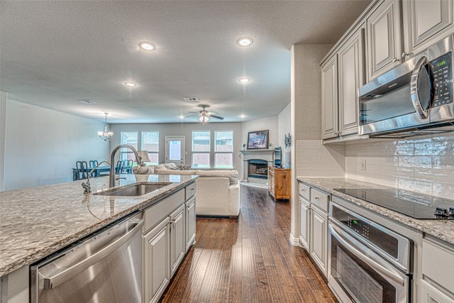 909 Gambel Drive, Sherman, TX 75092