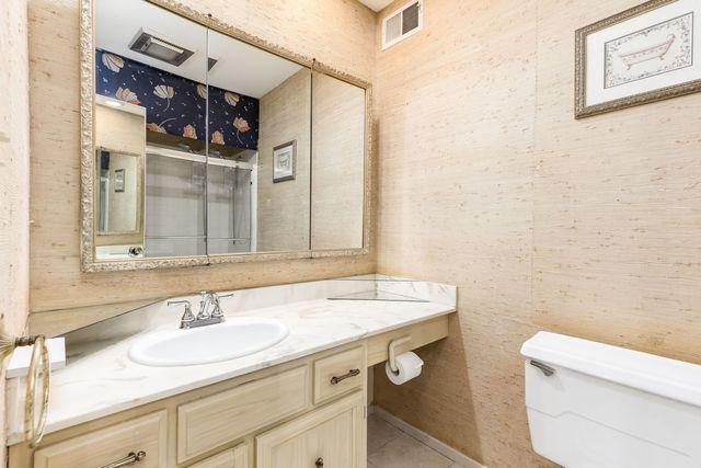 200 Lake Boulevard 415, Buffalo Grove, IL 60089