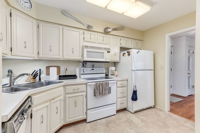 200 Lake Boulevard 415, Buffalo Grove, IL 60089