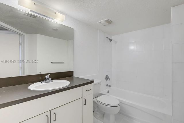 219 NW 12th Avenue 807, Miami, FL 33128
