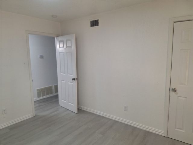 5912 Maceo Lane, Fort Worth, TX 76112