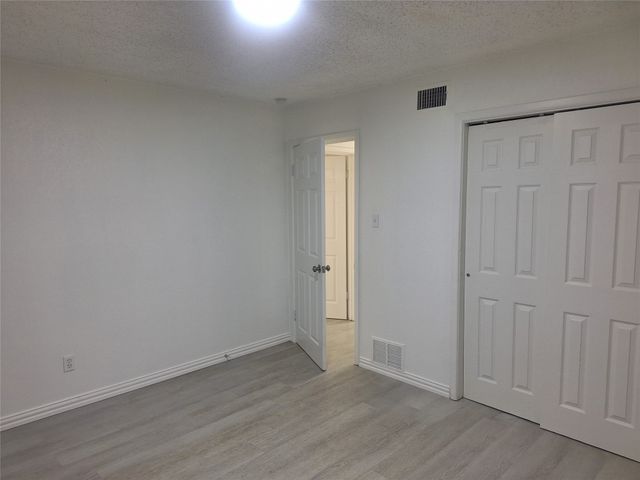 5912 Maceo Lane, Fort Worth, TX 76112