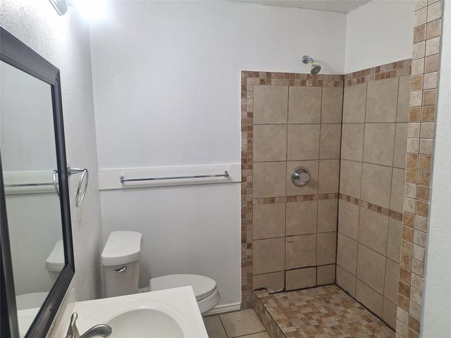 5912 Maceo Lane, Fort Worth, TX 76112