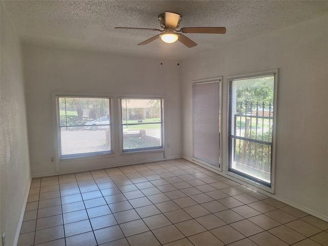 5912 Maceo Lane, Fort Worth, TX 76112